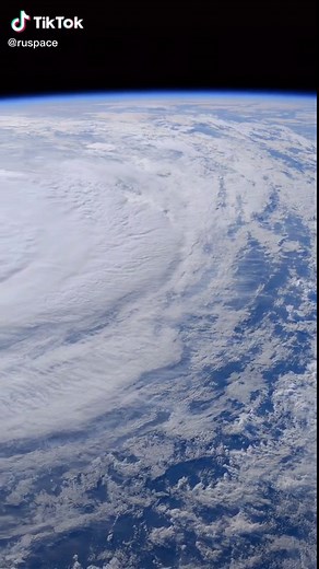 Ураган из космоса🌪 #rusnasa
