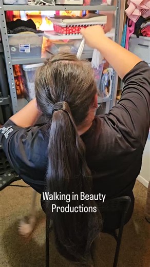 Beautiful Navajo Hair Tying Bun 👌 It took me a whole year to learn and today I found the confidence to record it. Thank You Sharrell Benally for helping me. Like, Follow, & Share 🤩 | Walking in Beauty Productions