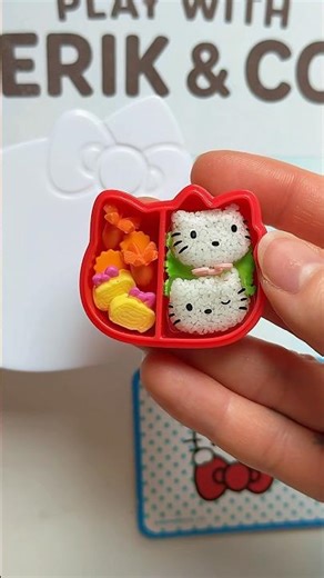 Building the tiniest Hello Kitty bento box from Mini Verse 🍓