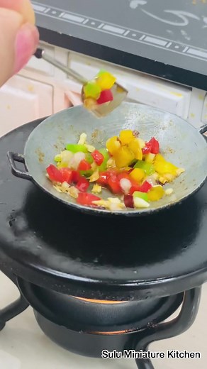 Miniature Chicken Stir Fry Cooking Video