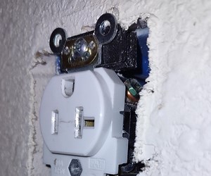 Electrical Outlet Stabilization Spacers - Fix Loose Outlets