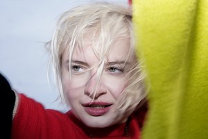 Låpsley Returns With New Single '32 Floors' | News | Clash Magazine Music News, Reviews & Interviews