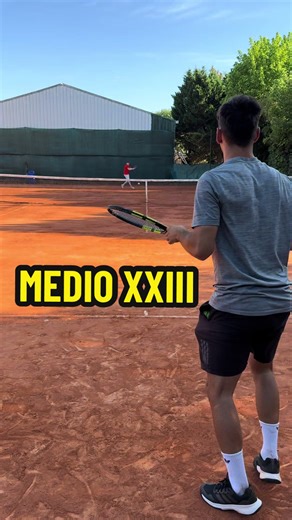 Professional Tennis Players: Right vs Left Comparison