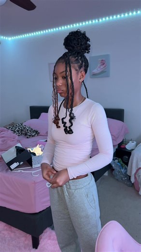 Happy Thursday: Countdown to the 3-Day Weekend!