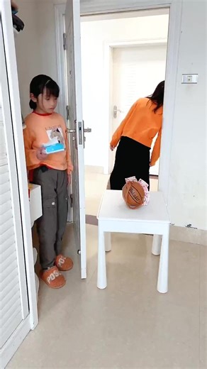 Frank Family - Can't Stop Laughing | Die Laughing