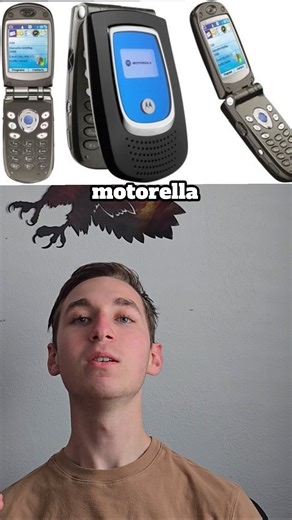 World First Clamshell Smartphone