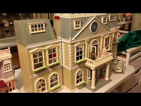 Sylvanian Families Grand Hotel / Calico Critters Cloverleaf Manor - creating a little hotel!