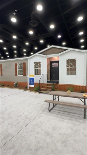 🥰This NEW manufactured home is the “Stirling” by Champion Homes! This prefab house layout is really cool! WATCH THE FULL TOUR ON THE CHANNEL FOR ALL THE INFO AND PRICING, link in bio! @Championhomes #prefabhouse #manufacturedhomes #mobilehome #realestate #housetour