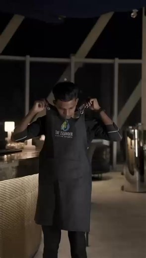 Johnny Walker Black Label, a wonderful creation that speaks the mosaic of Scotland, now I'm gonna make it speak the heritage of Sri Lanka. "Treacle Treat", a combo made from red chilli and kitul treacle that makes you resonate that hot but balmy climate of Jaffna. "Nuwaraeliya ", with chamomile tea infused cognac and home made cherry liqueur. Charming yet sweet, reminiscent of fog lifting over tea-covered hills at sunrise. "Go Bananas", rich banana flavor that captures the tropical coastal view 