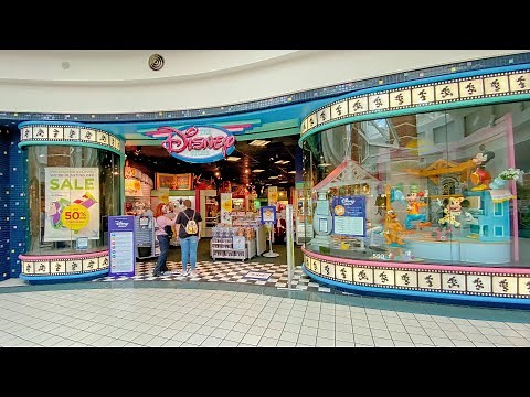 We Found an Original Old Disney Store Stuck in Time from the 90s!