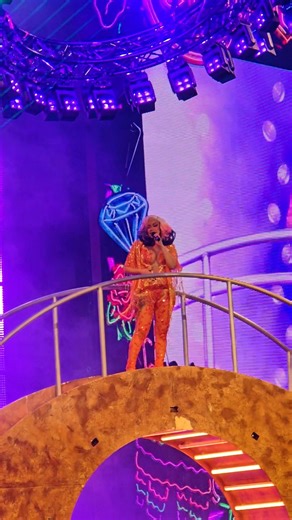 Cardi B performing “ i like it “ Live in Phoenix, AZ 🥵