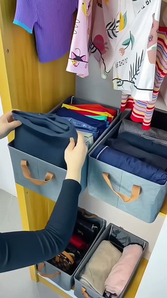 Organise More Clothes in Less Space! 😍 | Collapsible Clothes Organiser