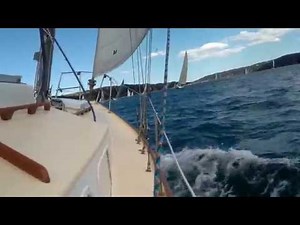 Compass Herreshoff H28 sailing pittwater