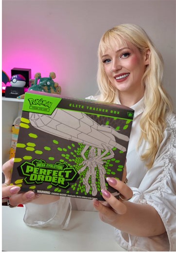 Unboxing the Mega Evolution: Perfect Order Set