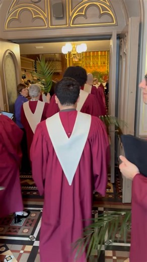 🌿Let’s walk through Holy Week together. If you couldn’t be with us in person, you can still be part of the journey. Watch the service online at MarbleCollegiate.org #marblecollegiatwchurch #PalmSunday #MarbleChurch #WorshipOnline | Marble Collegiate Church