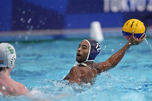 WATCH: United States men's water polo wins big over South Africa