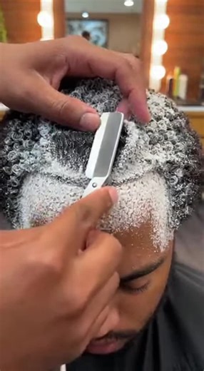 Engaging Scratch Sounds for ASMR Enthusiasts