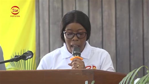 O presidente da República Daniel Chapo pediu um encontros separado, aos jovens da cidade da Beira para serem líderes na promoção do diálogo, paz e segurança nacional e aos religiosos para ensinarem o patriotismo. #danielchapo #sofala #beira #visitapresidencial #mocambique #stvnoticias #gruposoico Veja mais notícias em: https://play.stv.co.mz/ | STV Notícias