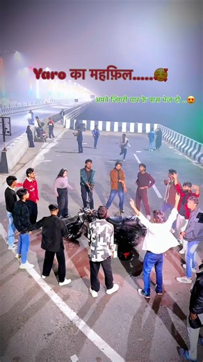 Gulshan Kumar on Instagram: "Viral ba nu🔥……. @itz_gulshan__63 . . . . . . . . . . . . #reels #bhojpurireels #bhojpuri #reelsinstagram #trending #instagram #instadaily #trendingreels #explorepage #viral #explore #explorepage✨ #foryou #masti #dancevideo #bhojpuridance #fyp #instagood #reelsfeelit #instafeed #friend #brother #brotherhood #friends #groupdance #marindrivepatna❤️"