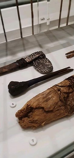 Australian Aboriginal Tools & Technology Was Made Using Natural Resources in Highly Creative Ways