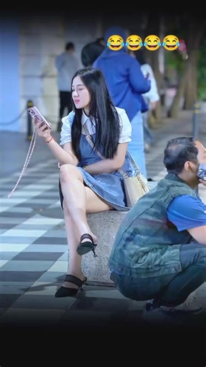 Pranks with beautiful girl.#funny #pranks #prankvideo #pranksvideos