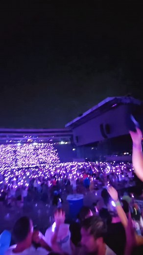 450 reactions · 60 shares | Jump Around!!! @morganwallen concert at @camprandallstadium in Madison, Wisconsin!! | Hanisch Bakery and Coffee Shop | Facebook