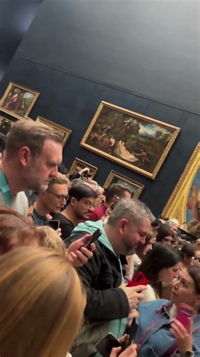 MONA LISA… The Meaning Behind the SMILE