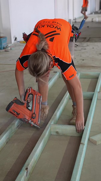 The tream love framing! 🔨💯 #worldgymalbury #framing #framer #carpentry #commercial #buildersofinstagram #builder