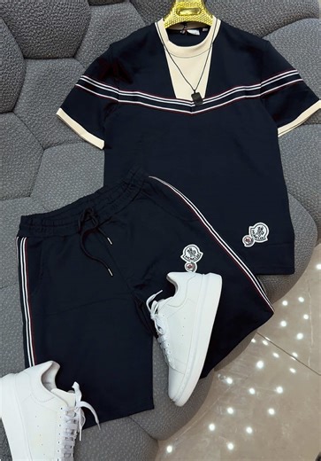 Ensemble femme 850 DZD & Trinig 650 DZD — Disponible S à XXL