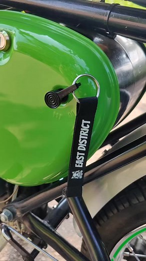 Simson S51: Lenkerpolster und Aufkleber von East District