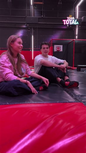 ¡Desafío Total ACTIVADO!🤯🔥Carrera saltarina en la Total House… esto se descontrola😂 #teamtotal #clan