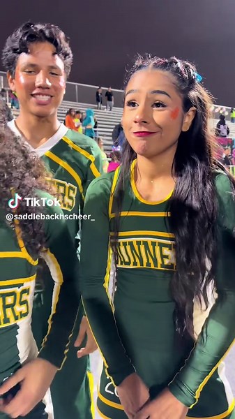 Varsity Cheerleaders' Adorable Homecoming Proposal