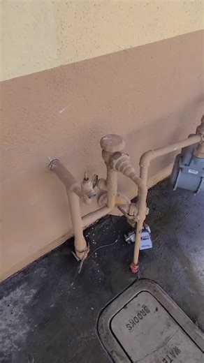 9.8K views · 70 reactions | "The best tools" From the classic pipe wrench to ProPress, @proflowrooter has a solid lineup for this valve replacement. You can rely on RIDGID to have your back on every jobsite. #BuiltForThoseWhoKnow #RIDGID #RIDGIDTools #PipeWrench | RIDGID Tools | Facebook