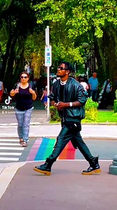 1.9K reactions · 29 comments | Fally Ipupa le pied magique 礪例 | Junior Fally | Facebook