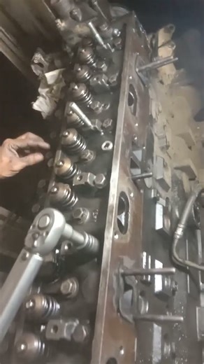 Perkins phaser 6 cylinders head bolt torque.