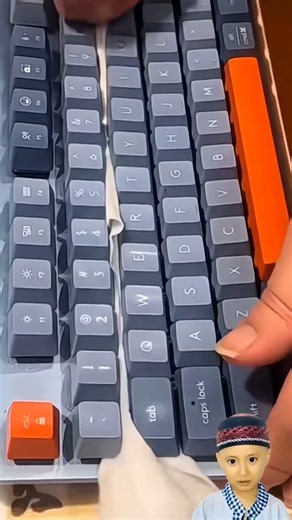 Ternyata begini caranya membersihkan keyboard PC di rumah kalian dengan mudah #shortvideo