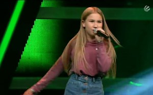 Leonie -- Sia - Unstoppable (scream version) -- The Voice Kids 2019 (Germany)