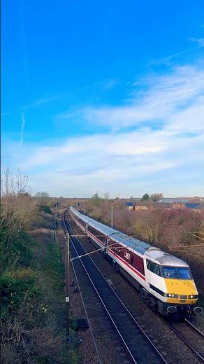 The #lner #Class #225 refers to the iconic #intercity #train #225 electric push-pull train #newark