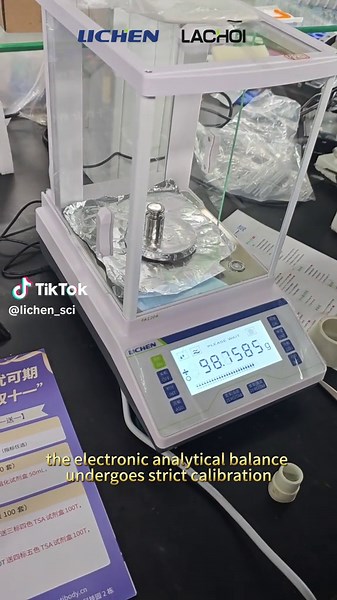 Electronic Analytical Balance for Precision Measurement