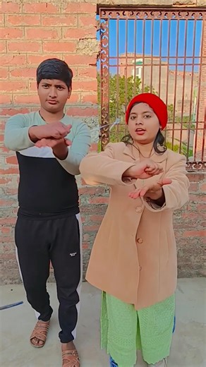 doggy train ki Safai kar raha hai 😡❤️❤️🙏🙏🙏🙏🐒 #funny #ekmotahathighumechala #funnymoment #funnypost