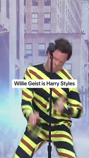 You know it's not the same as it was... 🎶 Willie Geist is #HarryStyles for #Halloween on the #TODAYShow plaza!