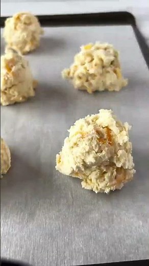 ➔ GARLIC CHEDDAR BISCUITS | Easy Red Lobster Copycat Recipe