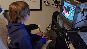 13-year-old meets Tetris creator after beating original game