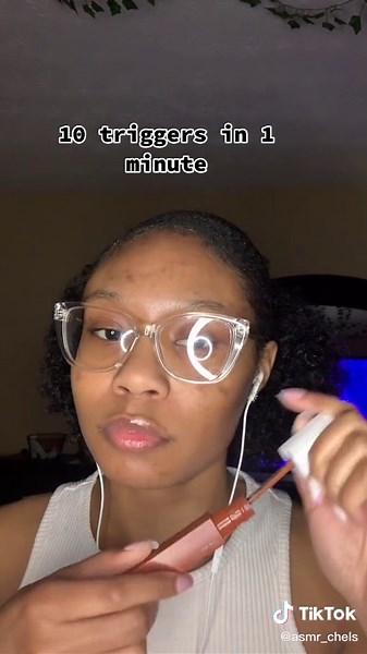 10 triggers in 1 minute! #10triggersin60seconds #10triggersinaminute #10triggers #fyp #randomtriggers #asmrtriggers #relaxingsounds #tinglysoundsasmr