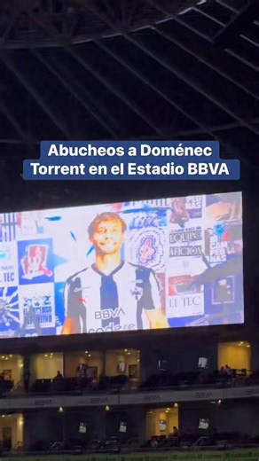 NO ESTÁN CONTENTOS ❌ La afición de Rayados de Monterrey se manifestó en contra del entrenador Doménec Torrent con abucheos. A la hora de anunciar la alienación, el contraste fue notorio, pues a Sergio Canales lo ovacionaron y al mister todo lo contrario. #Rayados #monterrey #LigaMX | Samuel Luis Flores