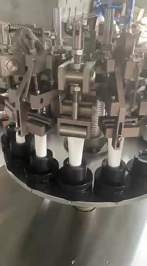 Metal tube filling and sealing equipment #tubefillingmachine #factory #fypyoutube