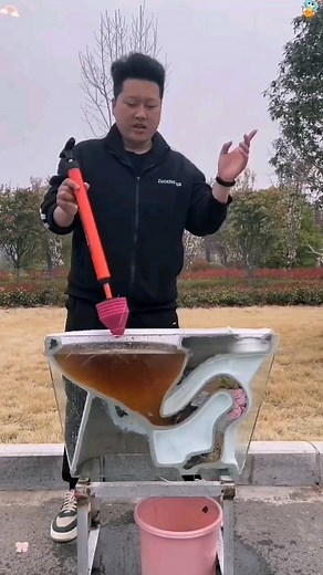 High Pressure Pipe Plunger (link in bio) 👉 www.howdoibuythis.com 🚚 Free shipping worldwide ⏳️ Limited time only #bathroom #homehacks #homefinds | inventionday