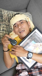 Tak sampai seminggu hadiah kereta baru dah hilang..gelabah teruk Bell Ngasri 🤣🤣 . . . . . . . Jangan gelabah, nak dapatkan Meatball tekan sini ⬇️ https://linktr.ee/pakmatwesternHQ | PAK MAT Western