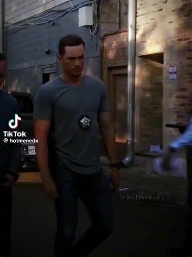 Chicago pd (@chicagopd3)’s videos with original sound - Chicago pd