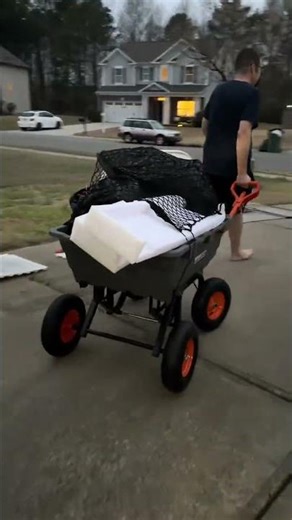 Heavy duty frame with easy dump feature